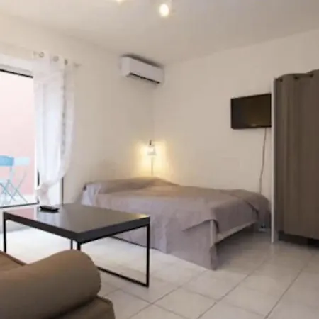 Studio Avec Terrasse A 200 M Du Palais Apartment