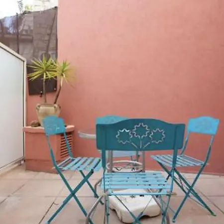 Apartment Studio Avec Terrasse A 200 M Du Palais Cannes